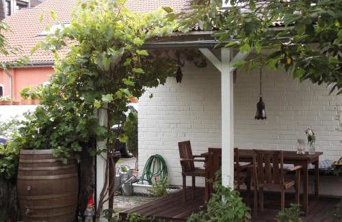 Lank-Latum Apartamento | Haus Rothenstein, ruhige FeWo, ca. 10 min. zu Messe und Flughafen