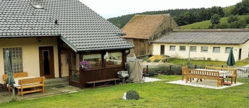 Falkenfels Apartamento | Haus Schmid