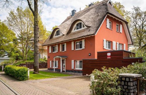 Ostseebad Ahrenshoop Apartamento | Haus Strandeiche 01