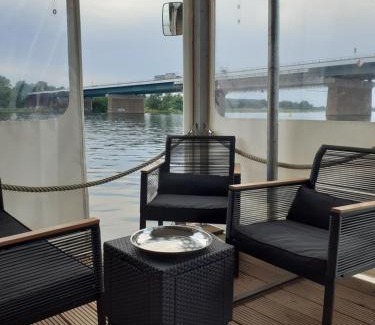 Toplitz Alquiler De Eote | Hausboot NautikHus auf der Havel