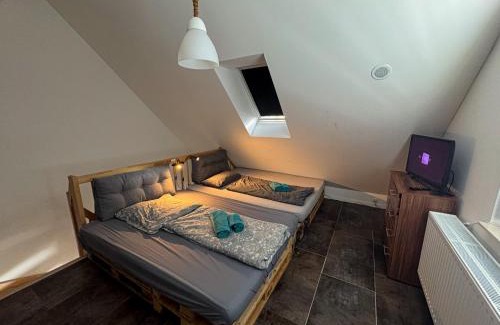 Lurup Apartamento | Haushälfte nähe Volksparkstadion in Hamburg