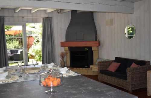 Mouledous Casa | Hautes Pyrénées Les Roses dAdour