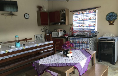 Vila Paula Casa | Have a wonderful time at the Romantic and Charming Corner