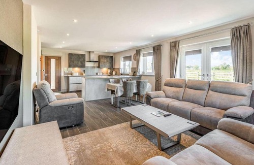 Blackburn Casa | Haven Cottage