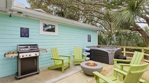 Vilano Beach Casa | Haven Hidden Grove Buyout 2 Homes - Walk to Beach Hot Tub Game Room Deck