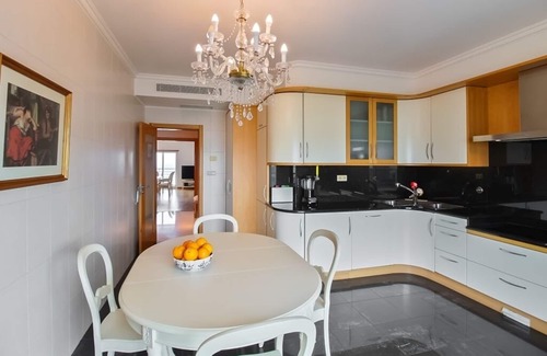 Parque das Nacoes Apartamento | Haven in Lisbon. Exquisite. Top Floor. Balcony. Longest Waterfront in Lisbon.