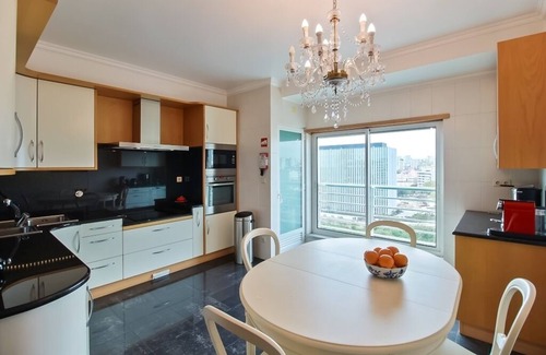 Parque das Nacoes Apartamento | Haven in Lisbon. Exquisite. Top Floor. Balcony. Longest Waterfront in Lisbon.