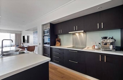 Augusta Apartamento | Haven on Seine - Luxury Apartment 1B - Haven on Seine - 1 Bedroom Luxury Apartment overlooking the bay.