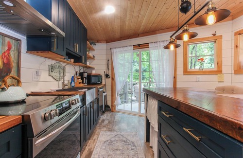 Sylva Cabina | Haven on The Creek- Sylva NC