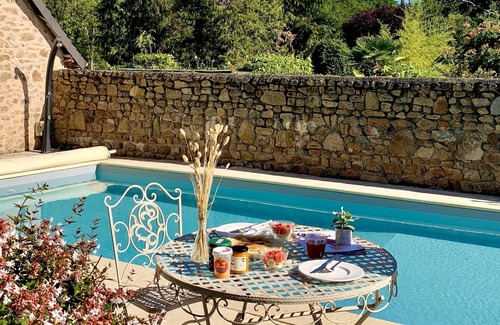 Moulins-le-Carbonnel Casa | Havre de paix à Saint Ceneri avec piscine privée