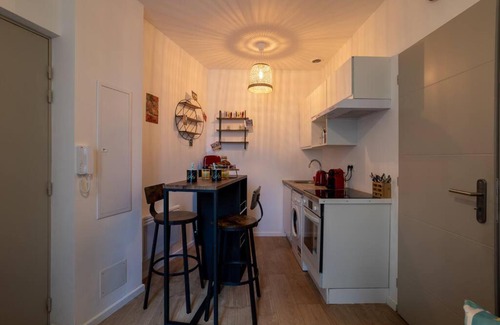 Quartier Administrations Apartamento | Hawaï wifi Hypercentre arènes