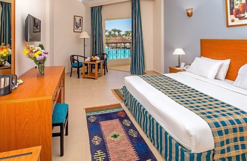 Al Ahyaa Hotel | Hawaii Caesar Palace Hotel & Aqua Park - Families and Couples only