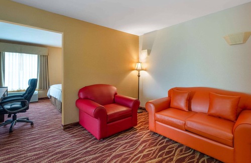 Fogelsville Hotel | Hawthorn Suites by Wyndham Allentown-Fogelsville