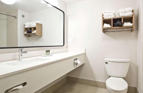 West Alameda Hotel | Hawthorn Suites by Wyndham-Oakland/Alameda