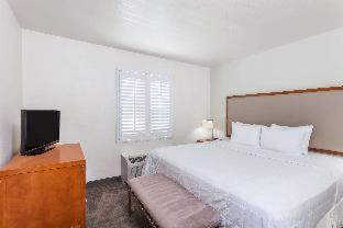 Victorville Hotel | Hawthorn Suites