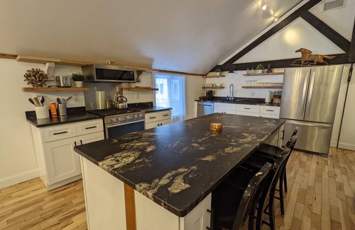 Goshen Casa | Hay Loft en Historic Barn - 4 Minutos a Legoland