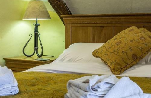 Beaworthy Casa | Hay Meadow Farm, Cosy Thatched Holiday Cottage