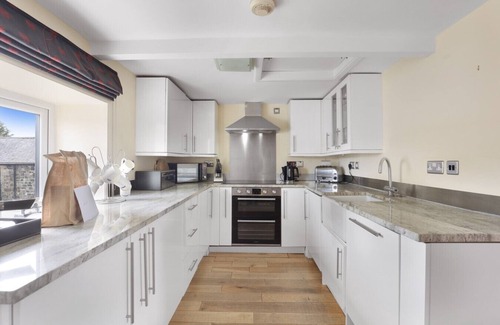 Bamburgh Casa | Hayloft Cottage - North East Escapes