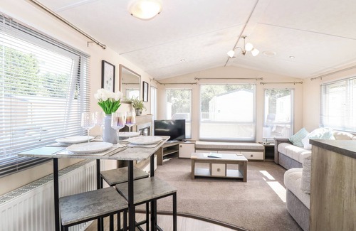 Hopton Cabaña | Hazell Thorne Hideaway