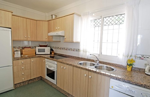 Nerja Apartamento | HC Burriana Playa - Apartamentos Turísticos