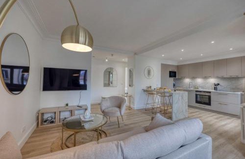 Ile Verte Apartamento | #HE The Golden Escape Ile Verte luminous renovated