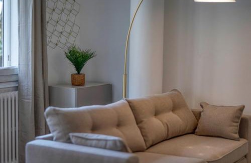 Ile Verte Apartamento | #HE The Golden Escape Ile Verte luminous renovated