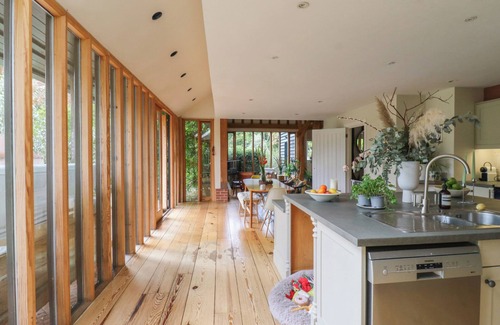 Beckingham Cabaña | HEADLAND BARN, pet friendly, character holiday cottage in Maldon