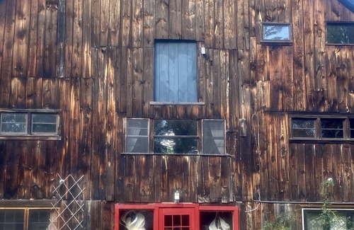 Brattleboro Apartamento | HeART Barn, 35-60 m. to skiing @ Mt. Snow, Stratton, Okemo, Magic & Bromley