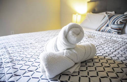 Cortez Hill Apartamento | Heart of Downtown / Pool - Jacuzzi