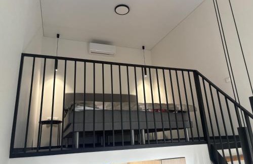 Liberty Avenue Apartamento | Heart of Kaunas - Cozy Loft with Wi-Fi