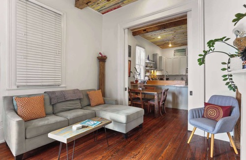 Mid-City Casa | Heart of MidCity ~ StreetCar ~ Backyard ~ 3Bd2Ba