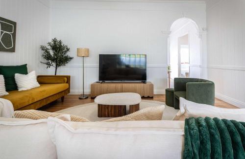 Milton Casa | Heart of Milton 4b2b AC 2Tvs Private Parking walk to Suncorp Stadium