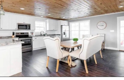 Lindseyville Casa | *Heart of Nolin Lake*Hot Tub*Balcony*Lake Front*
