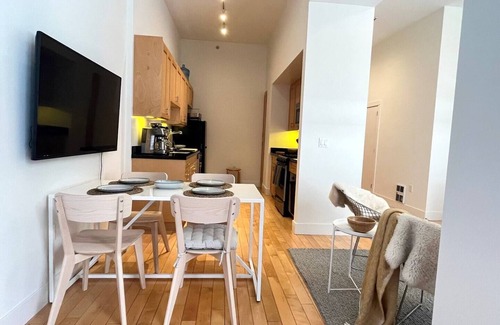Uptown Oakland Condominio | Heart Of Oakland Broadway Condo Retreat
