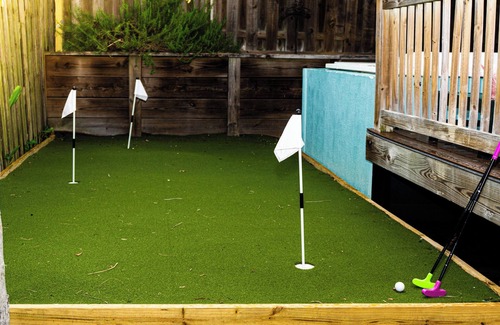 St. Augustine Casa | Heated Cocktail Pool, Putt Putt, Bowling, BBQ, Nintendo, Ping Pong, Pet Friendly
