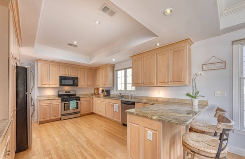 Point Pleasant Beach Casa | Heated Pool, Outdoor Kitchen, and More! Beautiful Shore Getaway