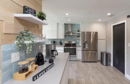 Fontainebleau Casa | Heated pool - 5min Coral Gables - Family Vacation