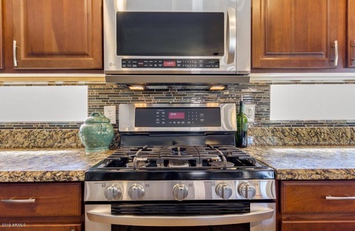 San Tan Valley Casa | Fantasy Heated Pool Backyard! Fun For The Family!