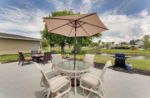 Oakland Hills Cabaña | Canal-front Rotonda West Vacation Rental w/ Pool!