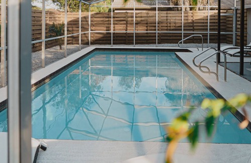 Bee Ridge Casa | Heated pool, Game Room and Mini Golf, 4 Bed Home