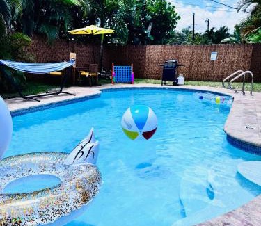 North Corals Apartamento | Heated Pool Retreat 5 Min to Beach!