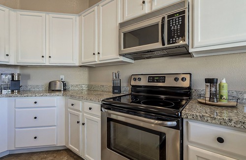 Gilbert Casa | ~Heated Pool/Spa, King bed, Amazing Backyard & Location! Hiking, Biking, Parks