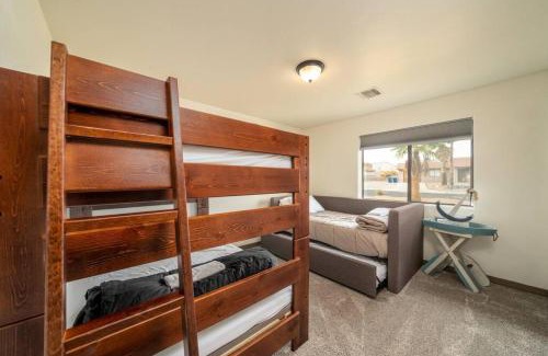 Lake Havasu City Casa | Heated Pool & Spa - Winterhavens Oasis
