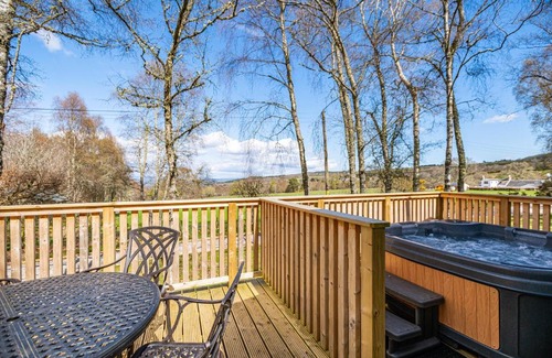East Lewiston Apartamento | Heather Lodge 1 with Hot Tub