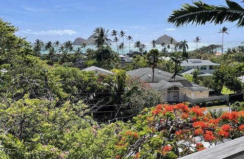 Lanikai Apartamento | Heavenly Hale Best monthly Vacation rental - walk to beach!