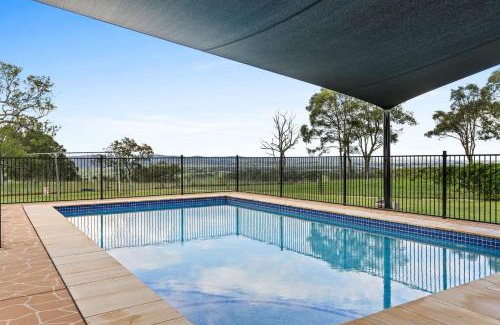 Allandale Casa | Heavenly Hideaway at Lovedale with Private Pool and Spa
