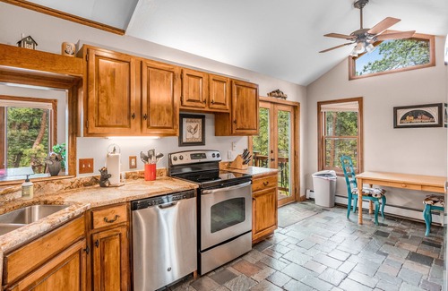 Carriage Hills Casa | Heavenly Pines - Gorgeous Vacation Home - Private Hot Tub - 20-NCD0035