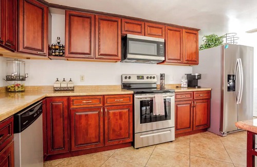 Lake Balboa Casa | Heavenly Staycation in the heart of Los Angeles