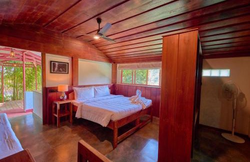 Anachal Casa | Heavens Munnar Lux Pool House Resort