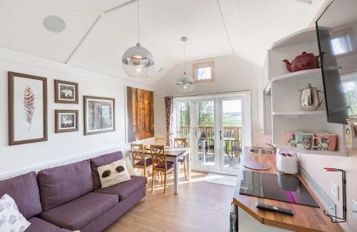 Cupar Apartamento | Hedgehog Lodge with Hot Tub